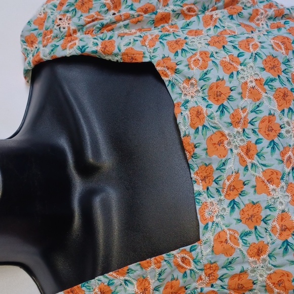 Solitaire Floral Boho Blouse M, Puff Sleeve, Elastic Waist, Embrodered, Eyelet - Picture 2 of 8